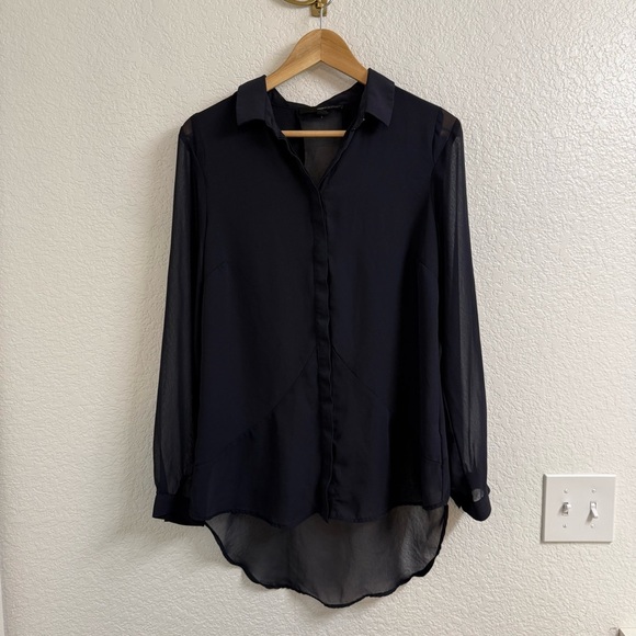 Have Bernard lightweight button up size medium - Picture 1 of 4